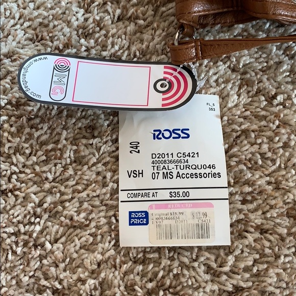 NWT Small Bucket Crossbody Bag - Picture 6 of 6